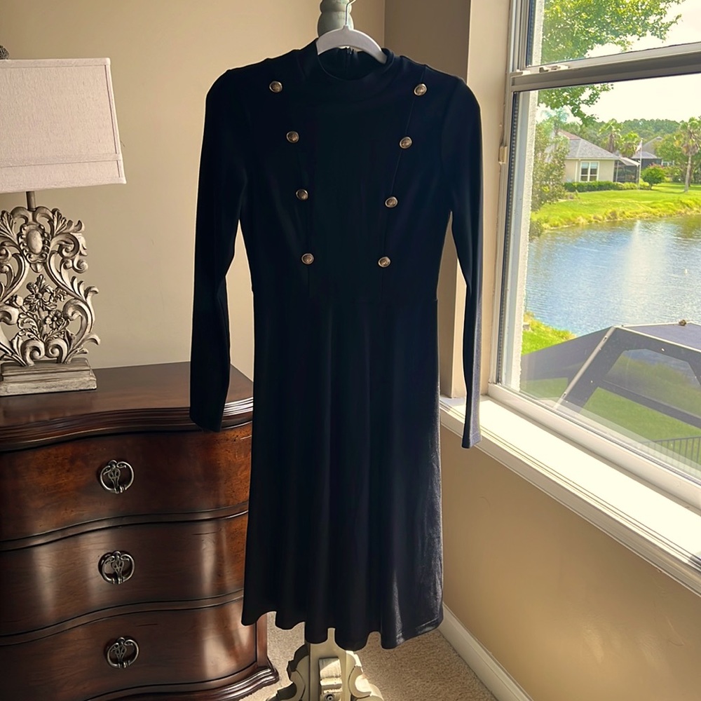 ♥️NWOT AUTHENTIC Roeyshouse SZ M BLACK mock turtleneck dress with gold⭐️